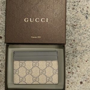 Men's Gucci wallet